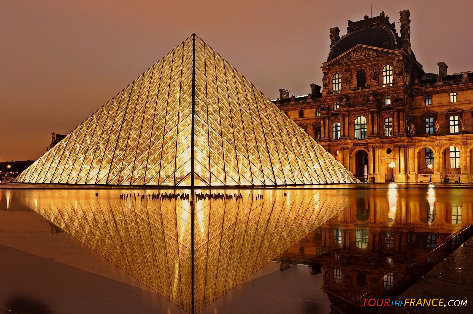 /000001a/pic/tourthefrance+002+louvre.jpg